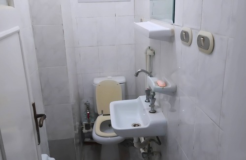 Az-Zohur Hotel | Private Rooms in Shared Apartment, Prime Location, Port Said Downtown