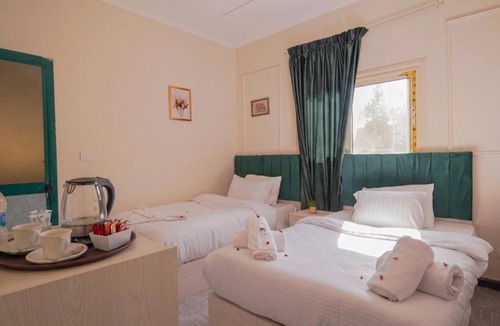 Al Haram Hotel | Pyramid-view retreat walk there in minutes