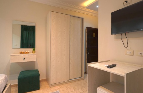 Al Haram Hotel | Pyramid-view retreat walk there in minutes