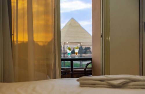 Kafrat al Jabal Hotel | Pyramids land hotel