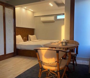 Al Haram Hotel | Queen Cleopatra Pyramids view