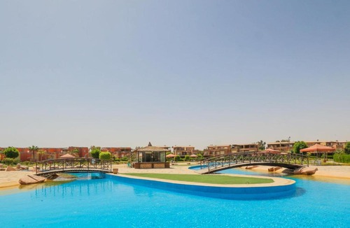 Ain Sokhna Apartment | Relax Stays at Marina Wadi Degla , Breakfast & Dinner