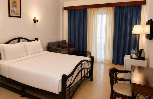 Ain Sokhna Apartment | Relax Stays at Marina Wadi Degla , Breakfast & Dinner
