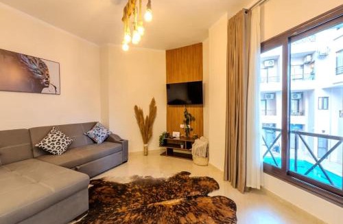 Al Ahyaa Apartment | Resort Apt with 6 Pools Near Gouna