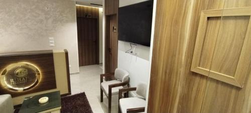 Kafrat al Jabal Apartment | Riyana pyramids in