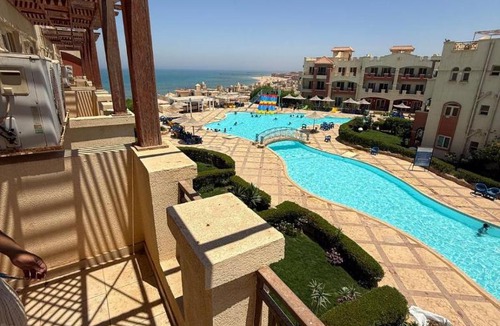 Zafarana Apartment | Sea-poolside Lasirena Chalet in An Sokhna