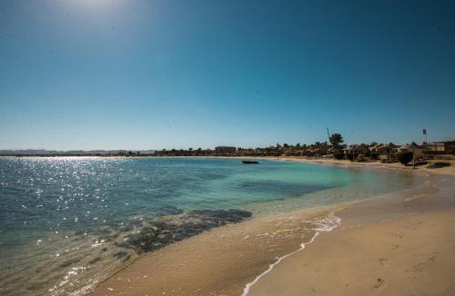 Abu Ghusun Resort | Shams Alam Beach Resort