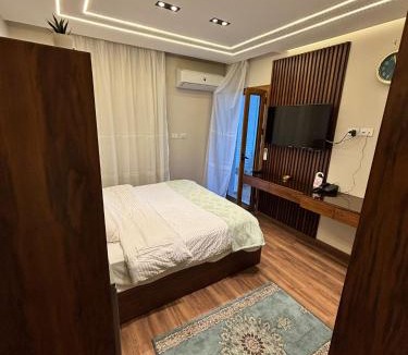 Al-Muntazah Apartment | Sheraton Palace Sea View