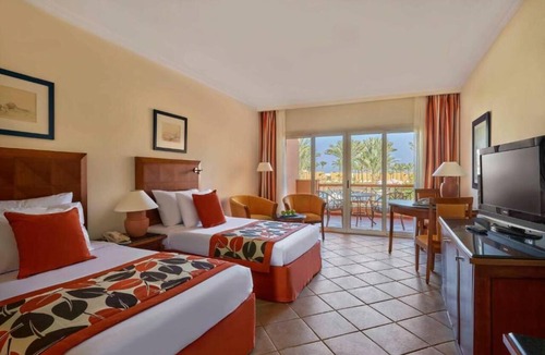 Port Ghalib Hotel | Snorkel & Dine | Coral Reefs, Pools, Spa, Game Room & Resort Restaurants