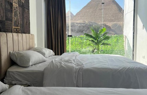 Al Haram Apartment | Sola Pyramids View