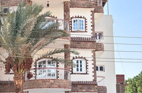 Luxor Apartment | Spacious 2 bedroom apartment in delightful Luxor Governorate with AC