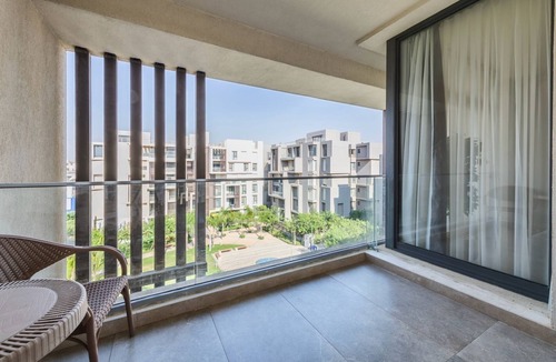 Al-Khalifa Apartment | Spacious 3-bedroom apartment in fabulous Cairo with AC and gym