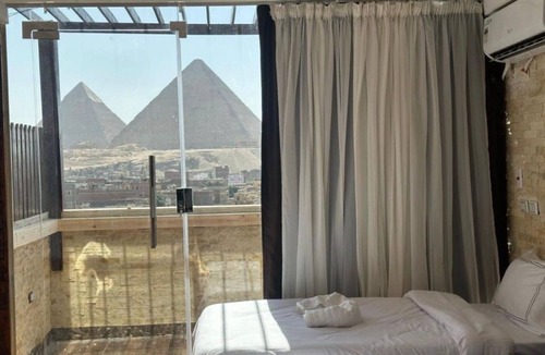Al Haram Hotel | Spacious 9-bedroom hotel in charming Giza Governorate with AC