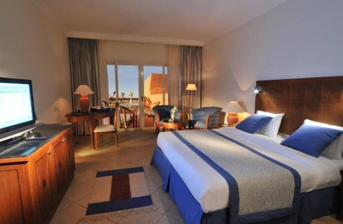Port Ghalib Hotel | Squad Escape | 4 Spacious Rooms, Lounge by the Pool, Dive Reefs & Spa Later