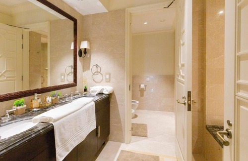 Downtown Cairo Hotel | St. Regis Residences Elegant 1BR by DHB STAYS