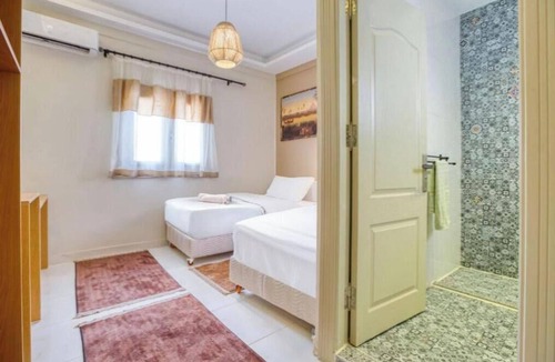 Al Haram Villa | Standard Double or Twin Room
