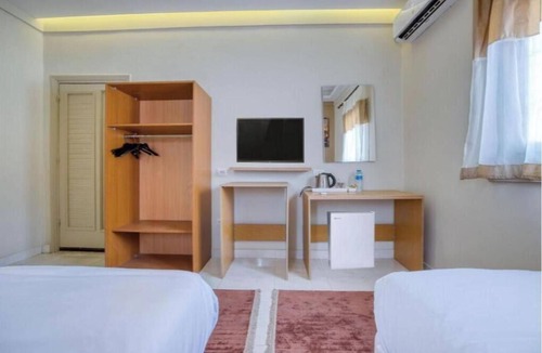 Al Haram Villa | Standard Double or Twin Room
