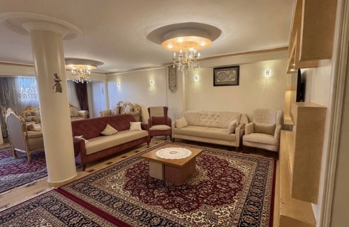 Al Duqqi Apartment | Stylish Apt by the Nile, Downtown & Mamsha ahlmasr
