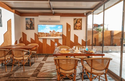Pyramids Gardens Hotel | Sultan Pyramids View INN