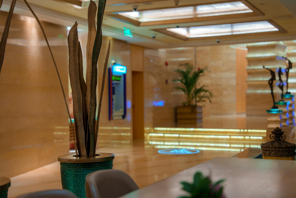 Al-Khalifa Apartment | Sunny Hills 2 - Modern & Elegant Retreat