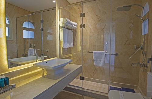 Al Mamsha El Seyahi Resort | SUNRISE Aqua Joy Resort - All inclusive