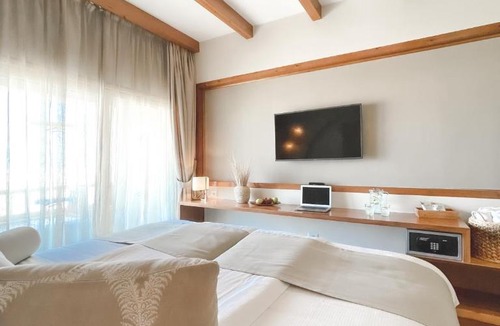 Soma Bay Resort | The Breakers Diving & Surfing Lodge
