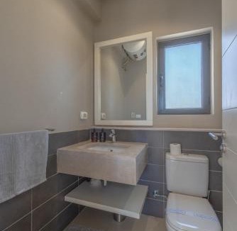 El Gouna Villa | The Lake View Villa 4BR at Tawila El Gouna