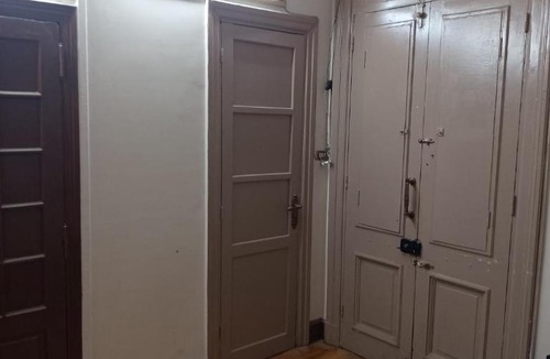 Abdin House | THrir square in downtown oLd cairo the capital city of the EGYPT King sweet and private bathroom and allows everything's u needed in downtown besaid auc University of Egypt STEL stELFALAki wonde location of th capil of Egy besa Greece cumps 14kilo airport