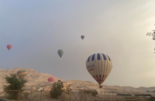 Luxor Apartment | Tibs Mountain View