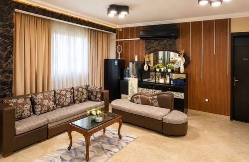 New Cairo Hotel | Twin Room in a Luxury Villa-New Cairo