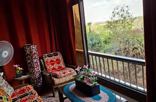 An-Nuzhah Apartment | Unique apartment close to Cairo Airport with free pickup and dropoff airport shuttleشقة فاخرة تطل على مطار القاهرة الدولي مع توصيل مجاني من والى المطار 独特舒适的公寓 靠近开罗机场 提供免费机场接送服务 让您的旅程更加轻松便捷