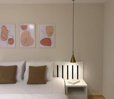 Madinaty Apartment | White Luxe 3BR - 5- stars Hotel Feel - Madinaty