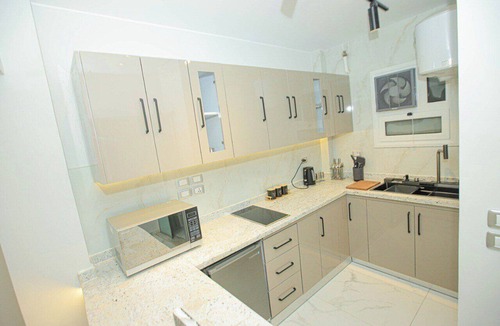 Gezira Apartment | Zamalek Romantic Nile Suite