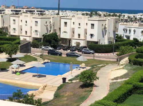 شاليه بقرية امواج الساحل الشمالي 3 غرف Amwaj North Coast 3 rooms