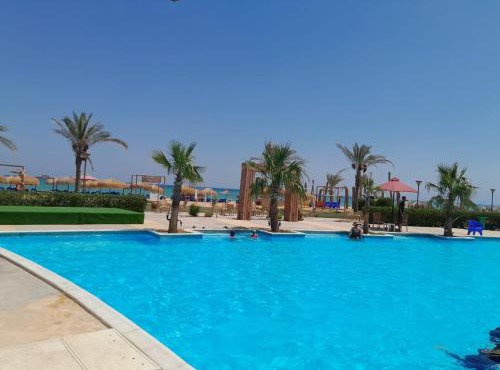 لاسرينا بألم بيتش العين السخنة