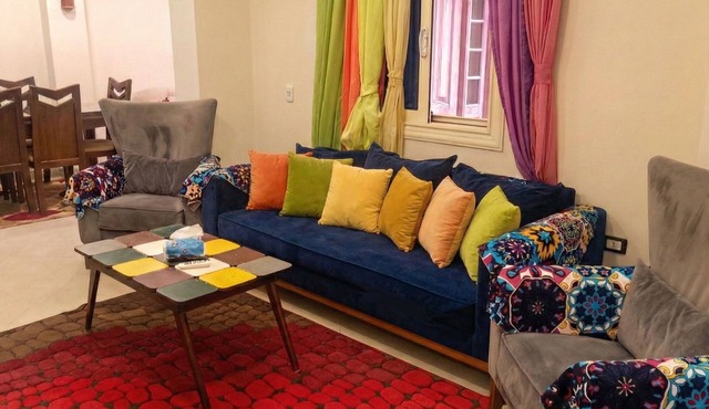 2-Bedroom Cozy Apartment Near Pyramids