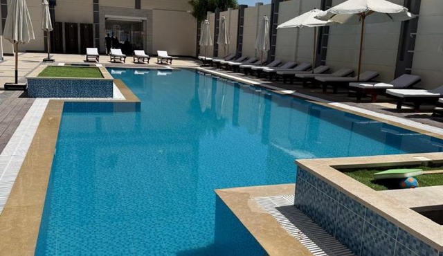 3 pyramids resort