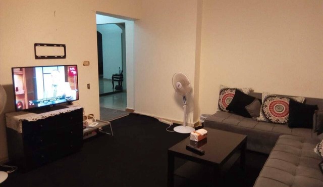A Double Room with large bed for 2 people maximum in le caire