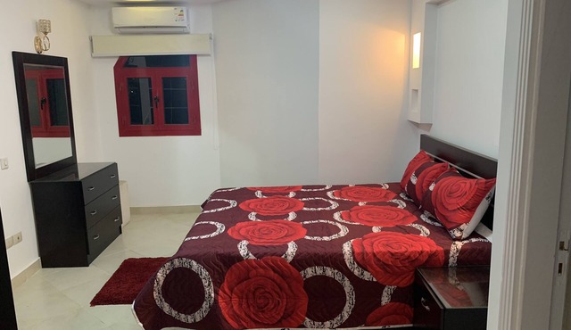 Beautiful Apartment Near the Beach/Pool View in Hurghada