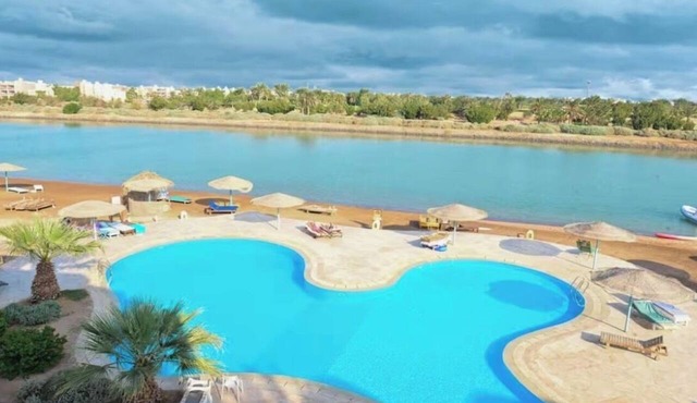 Cozy 2-bedroom chalet in El Gouna - Hurghada with AC - Pool & Lagoon View in El Gouna