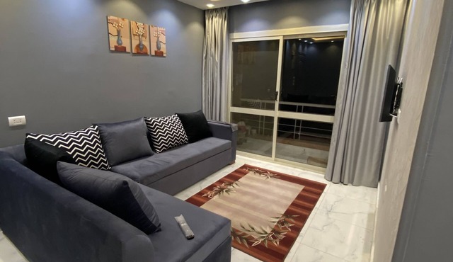 Cozy apartment in degla palms compound