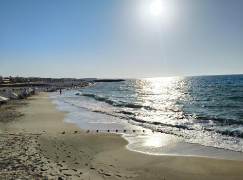 Diamond Beach apartment 1 in Banī Ghālib