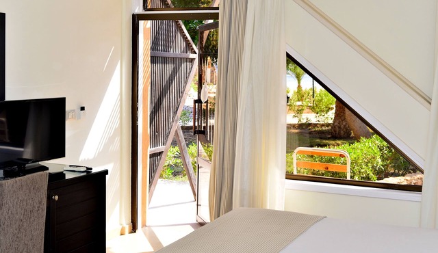 Eagle's Paradise Beach Resort Abu Soma