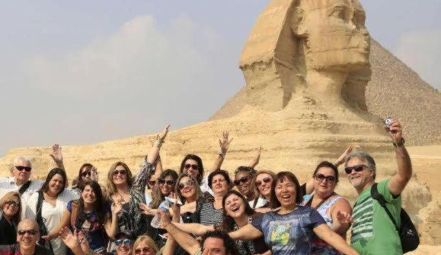 Giza Pyramids Hotel in Cairo