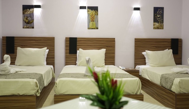 Good Season Hotel
