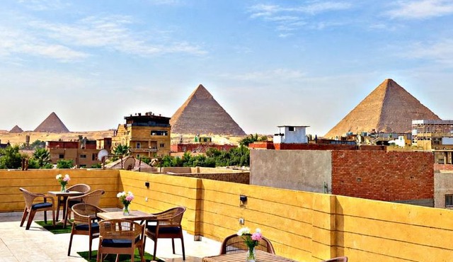Hemo Boutique pyramids View in Cairo
