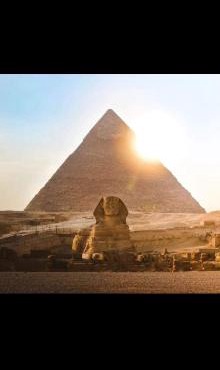 Hk pyramids inn in Cairo