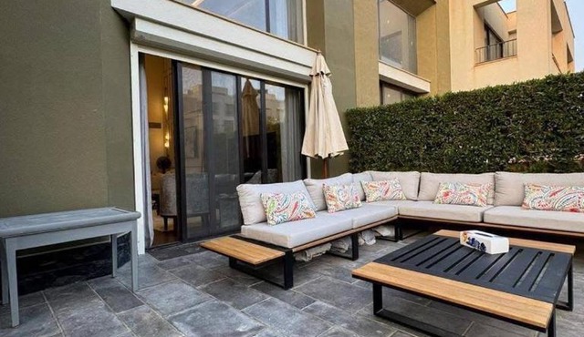 Imperial Residence - Beverly Hills in Sheikh Zayed