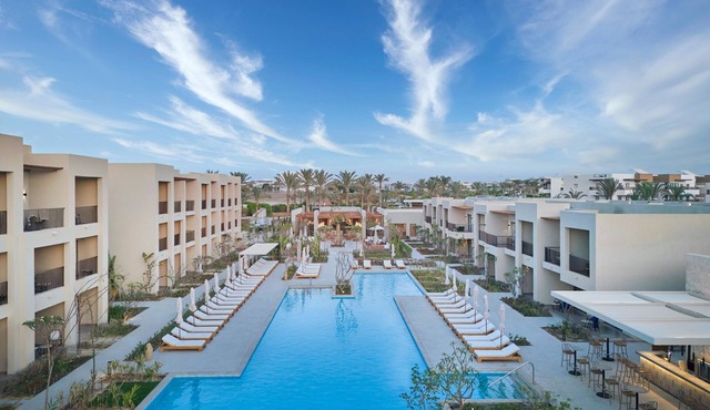 JAZ Viva Almaza Blu, Almaza Bay