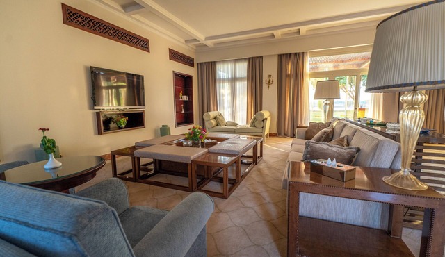 Jolie Ville Hotel & Spa Kings Island Luxor